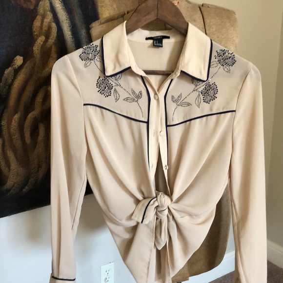 Blouse - Picture 3 of 3